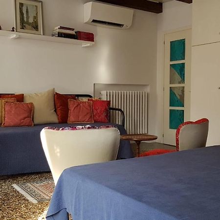 Residenza Emilia Daire Venedik Dış mekan fotoğraf