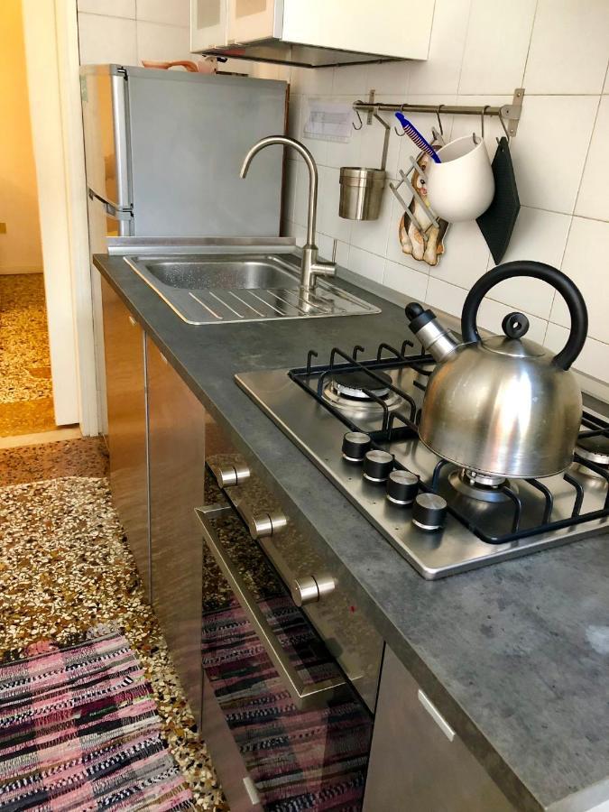 Residenza Emilia Daire Venedik Dış mekan fotoğraf